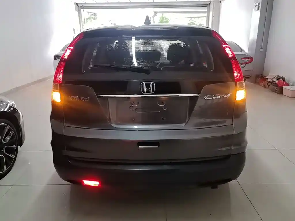 Фото 6 - Honda CR-V