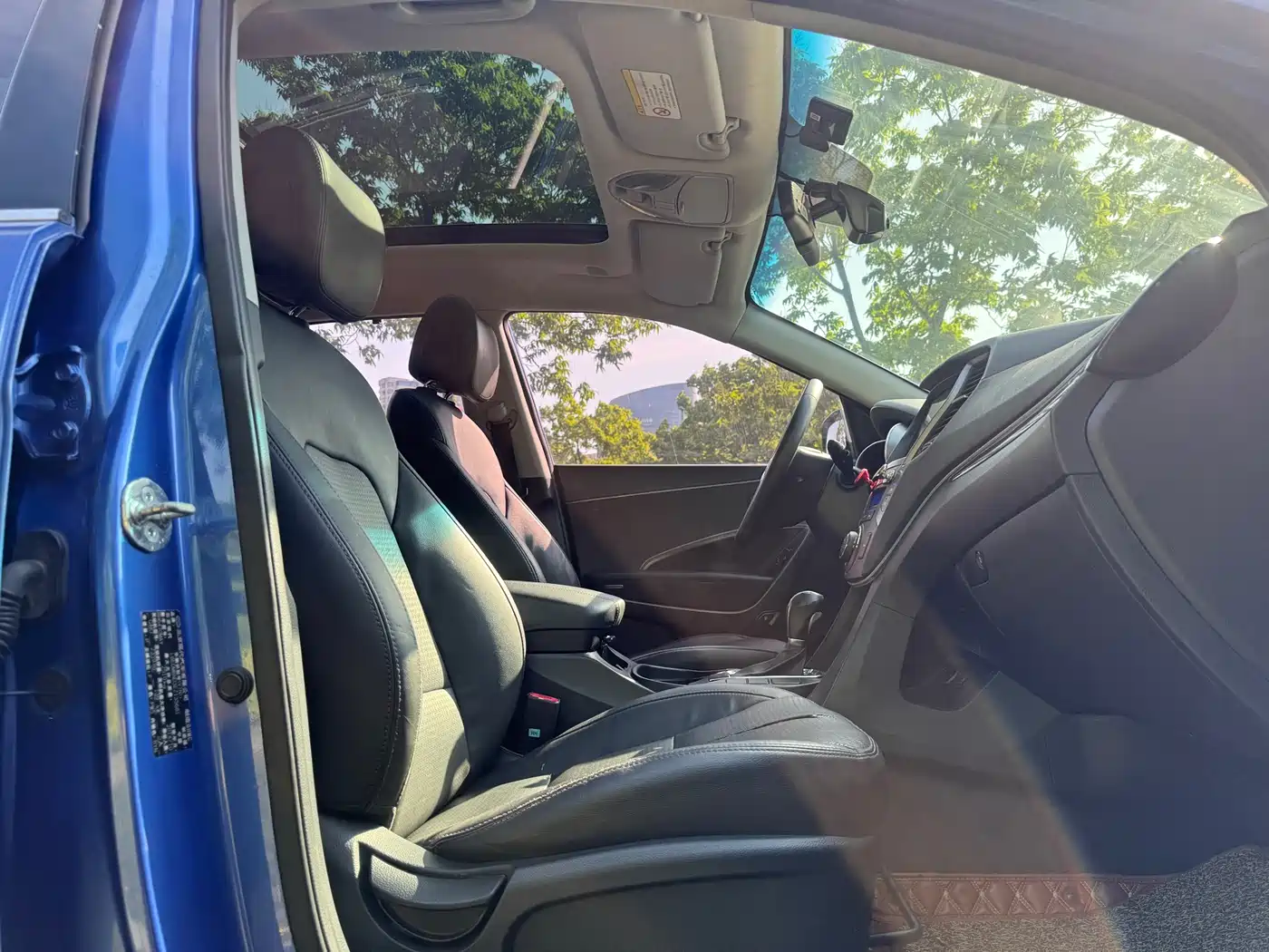 Hyundai Santa Fe 2015 2.4L Automatic 2WD Smart 5-seater фото 9