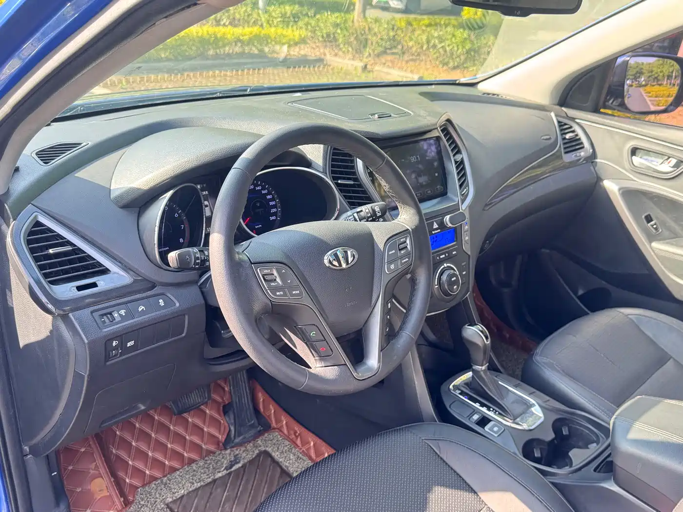 Hyundai Santa Fe 2015 2.4L Automatic 2WD Smart 5-seater фото 11