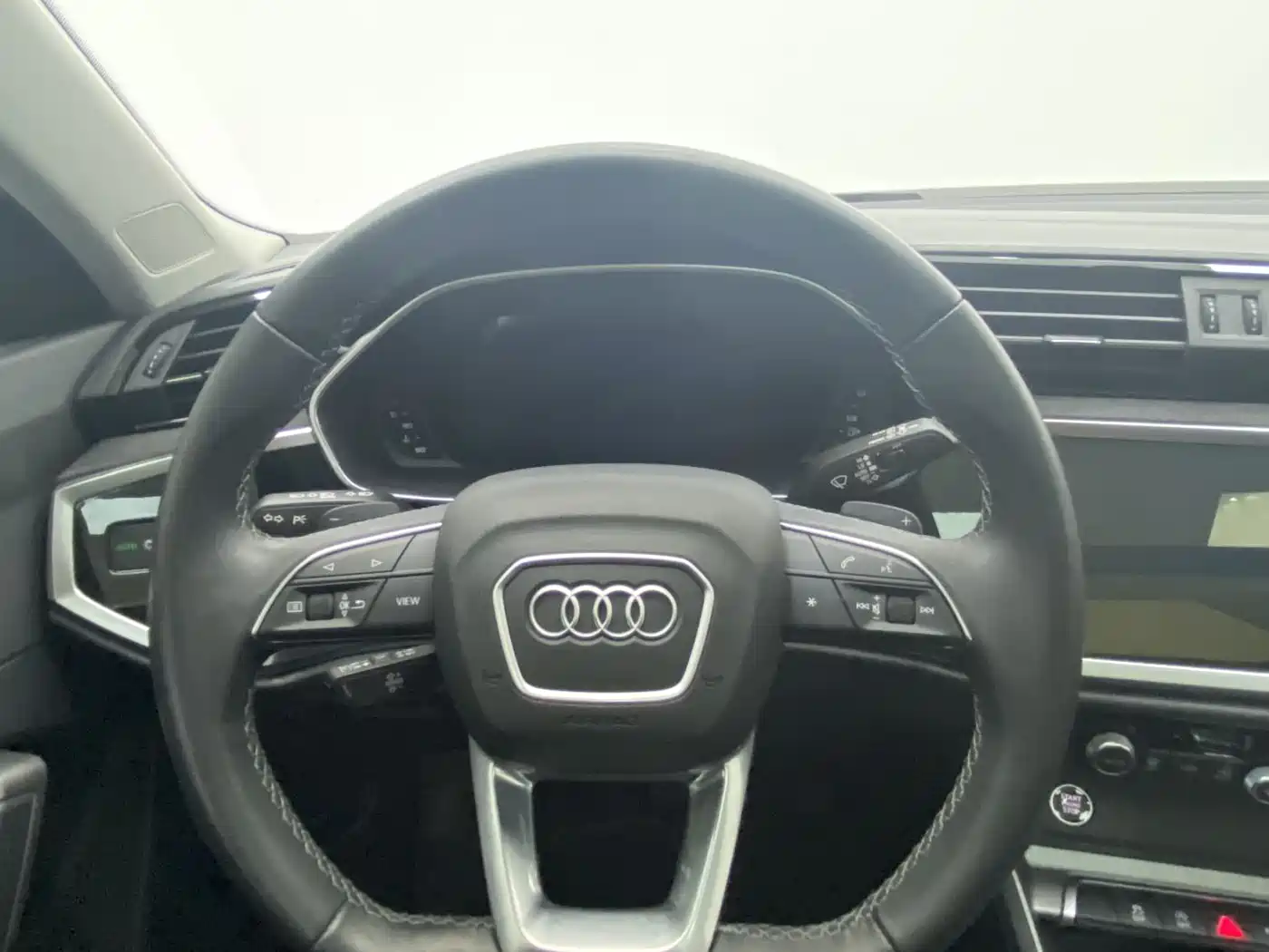 Audi Q3 2023 35 TFSI Fashion Dynamic (1.4T) фото 12