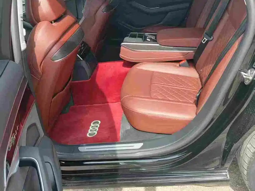 Audi A8 2021 A8L 50 TFSI quattro Comfort фото 4