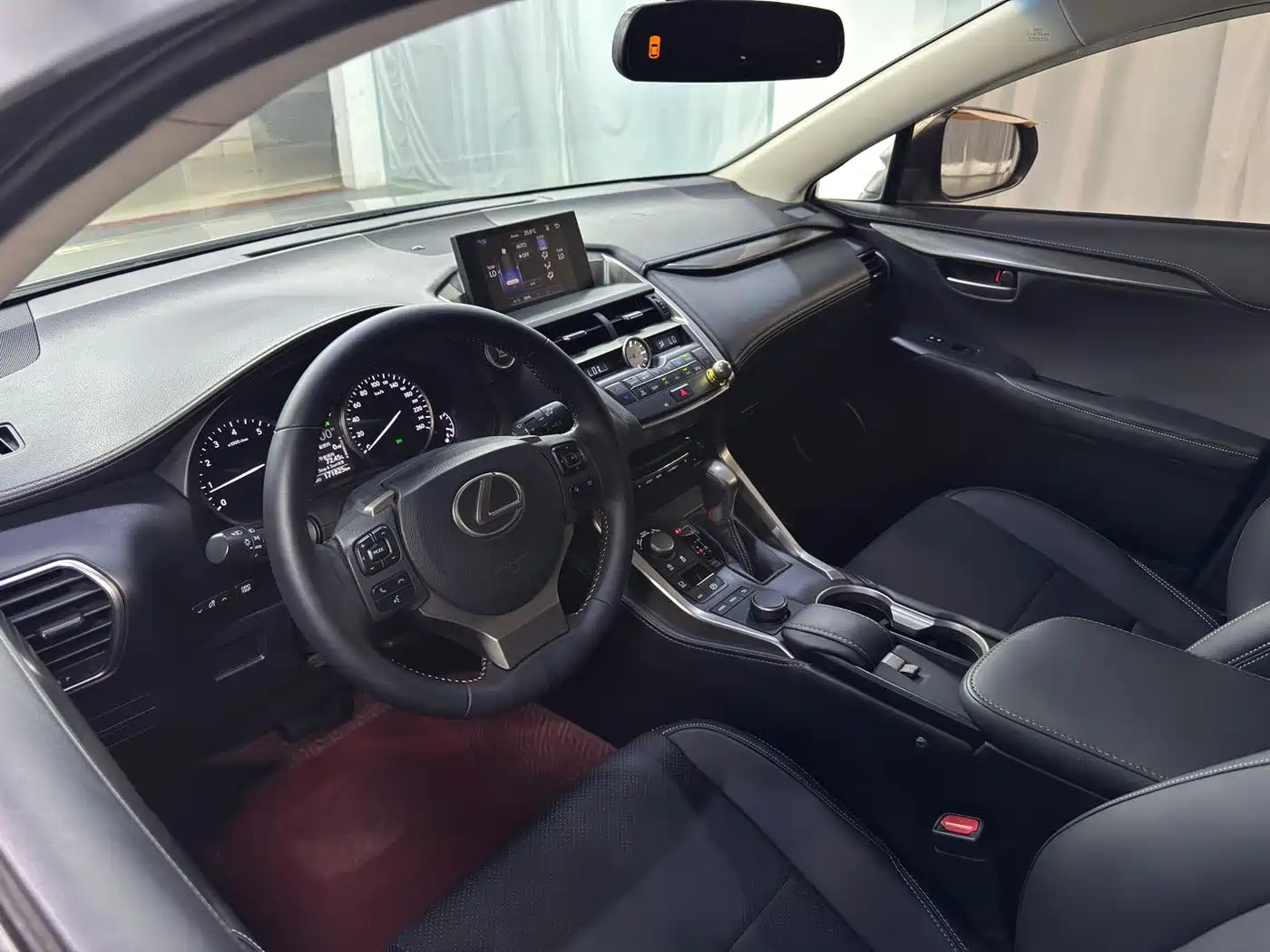 Lexus NX 2015 200 FWD Premium фото 9