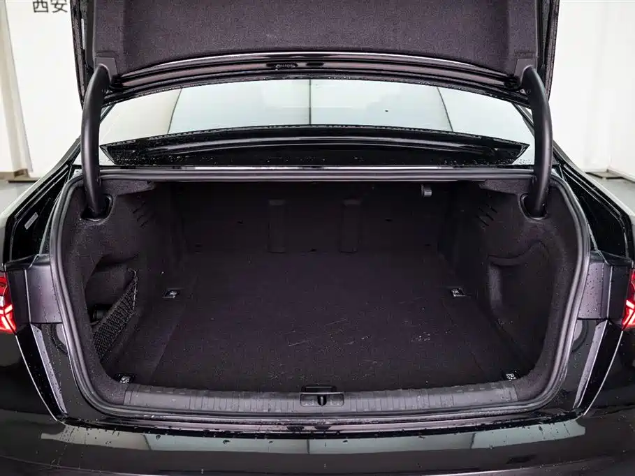 Audi A6L 2021 45 TFSI Exclusive Elegance фото 9