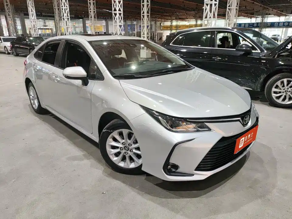 Toyota Corolla 2021 1.2T S-CVT Elite PLUS Edition фото 2