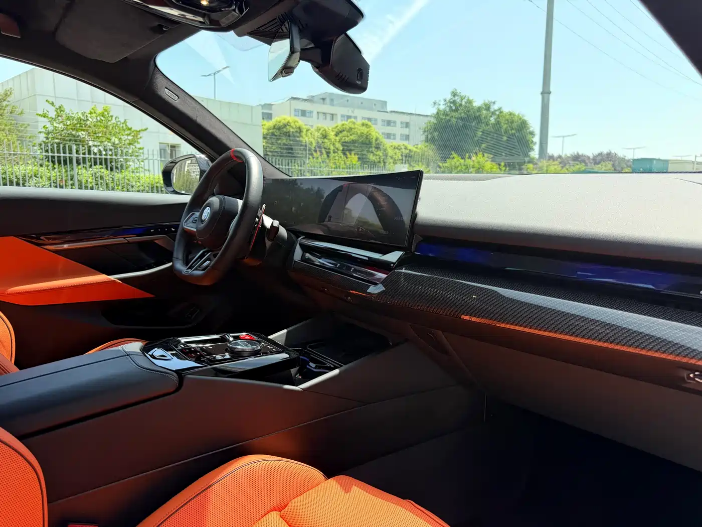 BMW M5 New Energy 2025 M5 фото 11