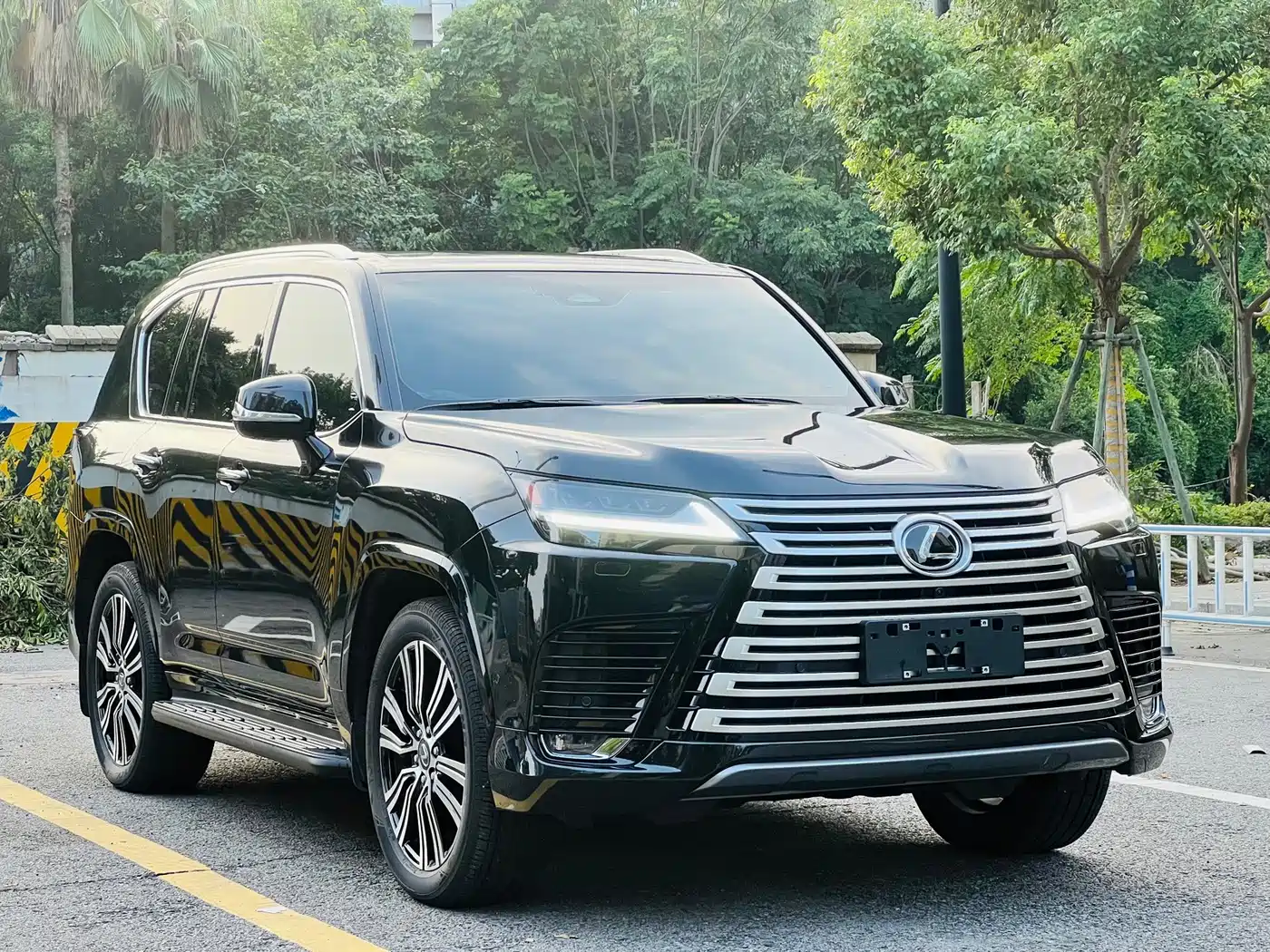 Lexus LX 2025 2025 700h Boundary Edition