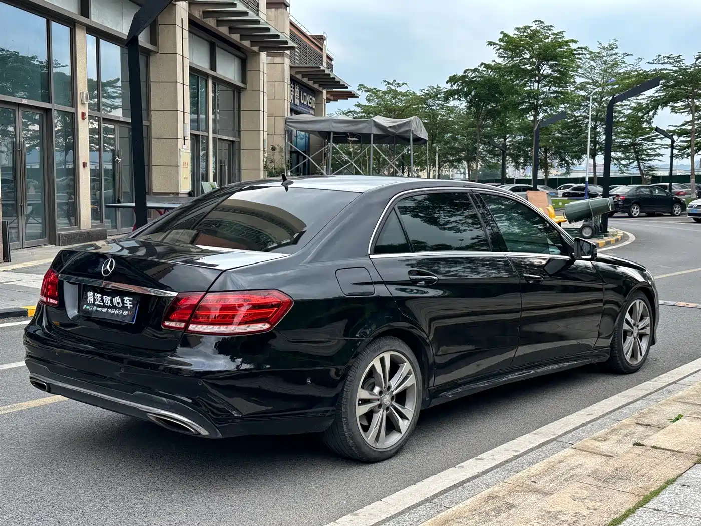 Mercedes-Benz E-Class 2014 Facelift E 260 L Sport фото 5