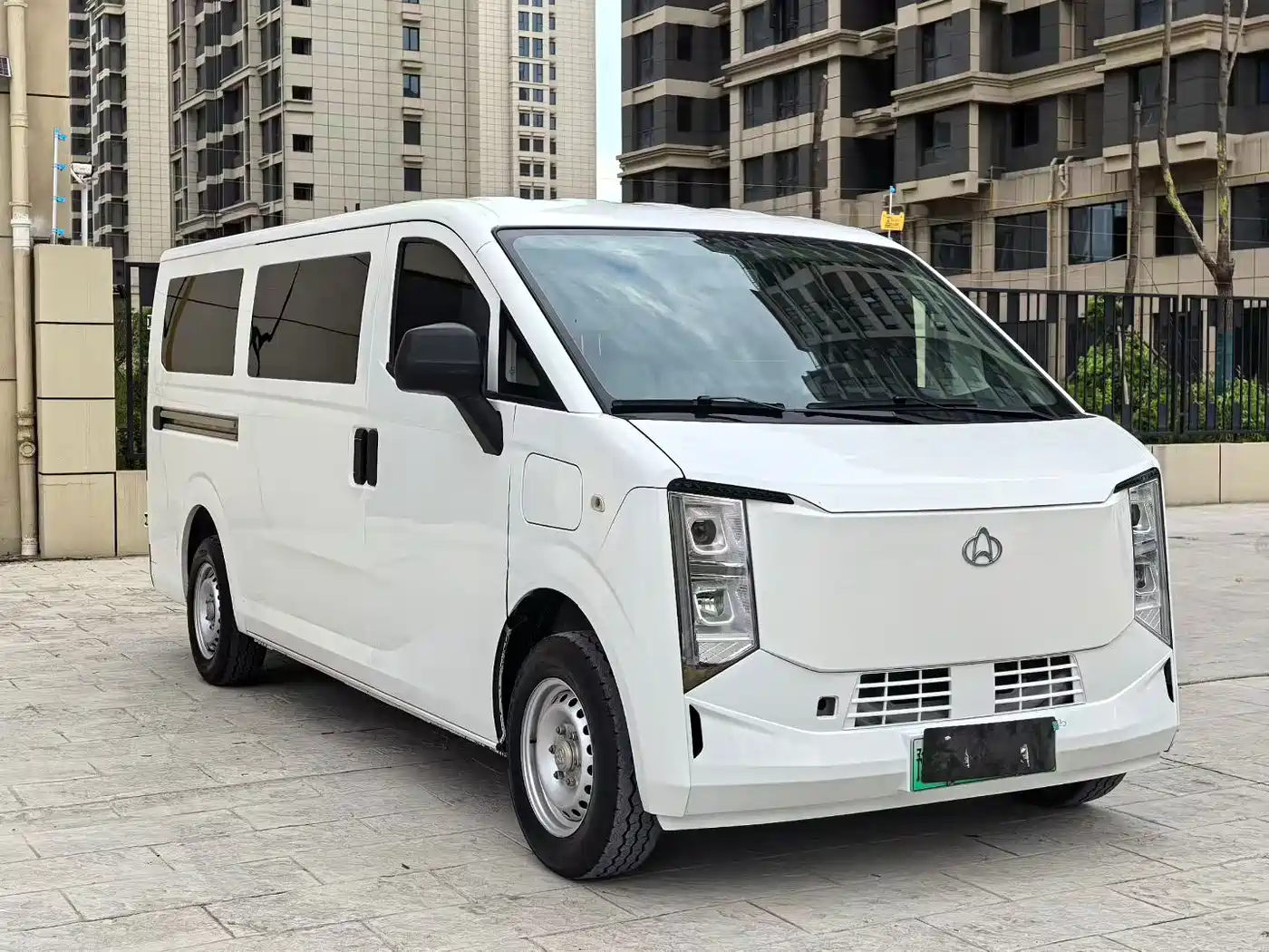 Changan Kuayue Kua Yue Xing Guang EV 2026 2025 Model 7-Seater Passenger Van 305km Luxury Edition