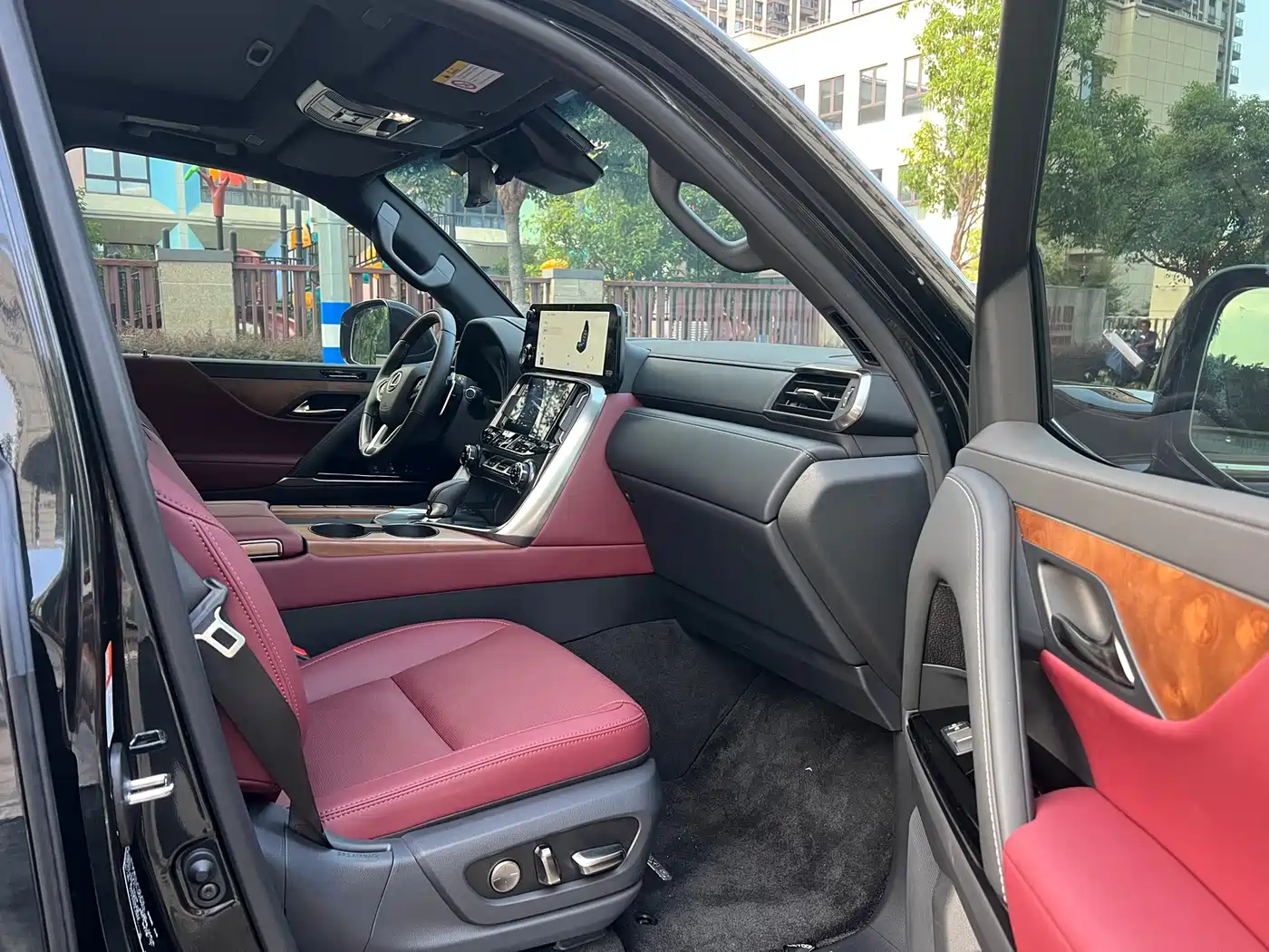 Lexus LX 2025 2025 700h Boundary Edition