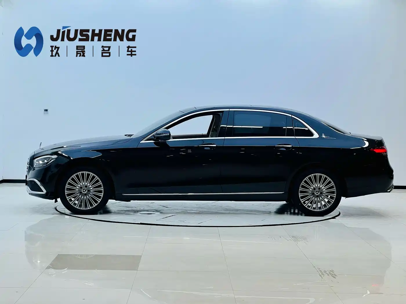 Mercedes-Benz E-Class 2022 Facelift E 300 L Luxury Style фото 3
