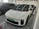 Photo 2 - Li Auto i6