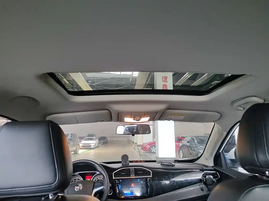 MG Roewe RX5 2015 2015 1.5TGI TST Luxury Edition