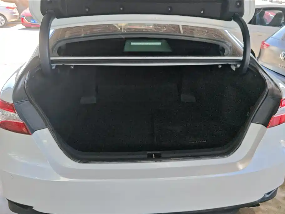 Toyota Camry 2019 Facelift 2.5G Luxury Edition фото 4