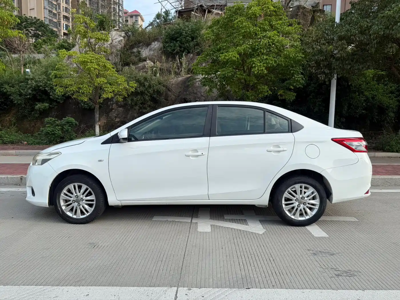 Toyota Vios 2014 1.3L Automatic Stylish Edition фото 4