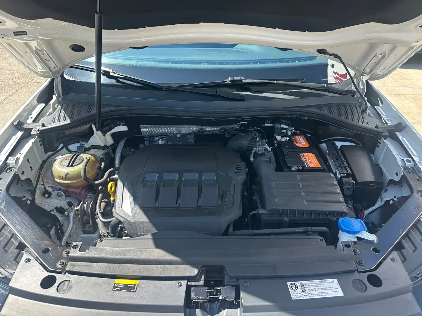 Volkswagen Tiguan L 2021 330TSI Automatic 2WD R-Line Premium фото 8