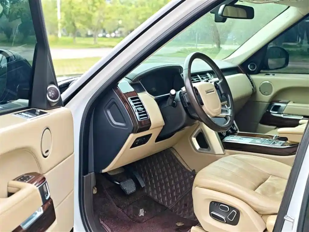 Land Rover Range Rover 2014 3.0 SC V6 Vogue фото 5