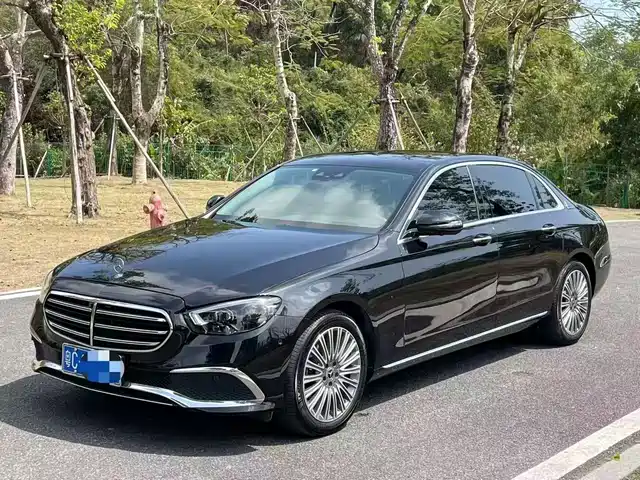 MERCEDES-BENZ E CLASS