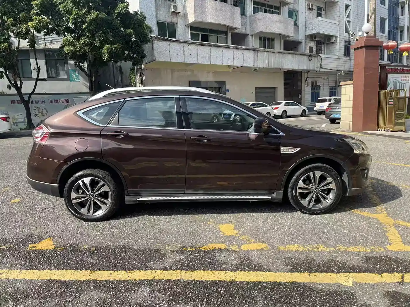 Luxgen U6 SUV 2016 2015 1.8T Innovation Upgrade
