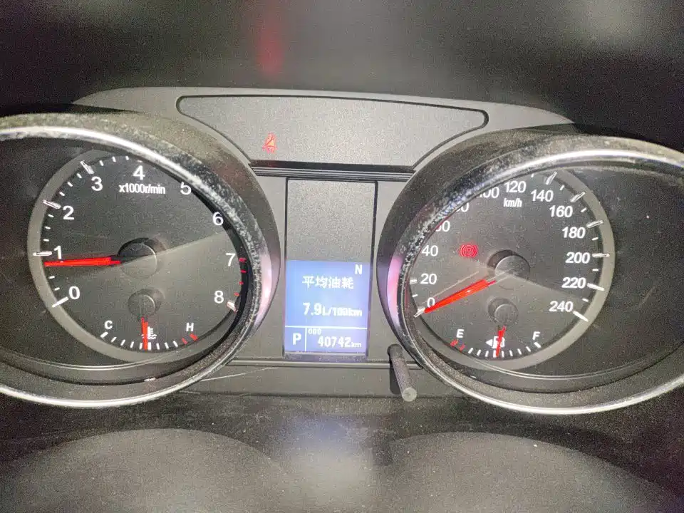 Haval M6 2021 PLUS 1.5T DCT Luxury Smart Connect фото 8