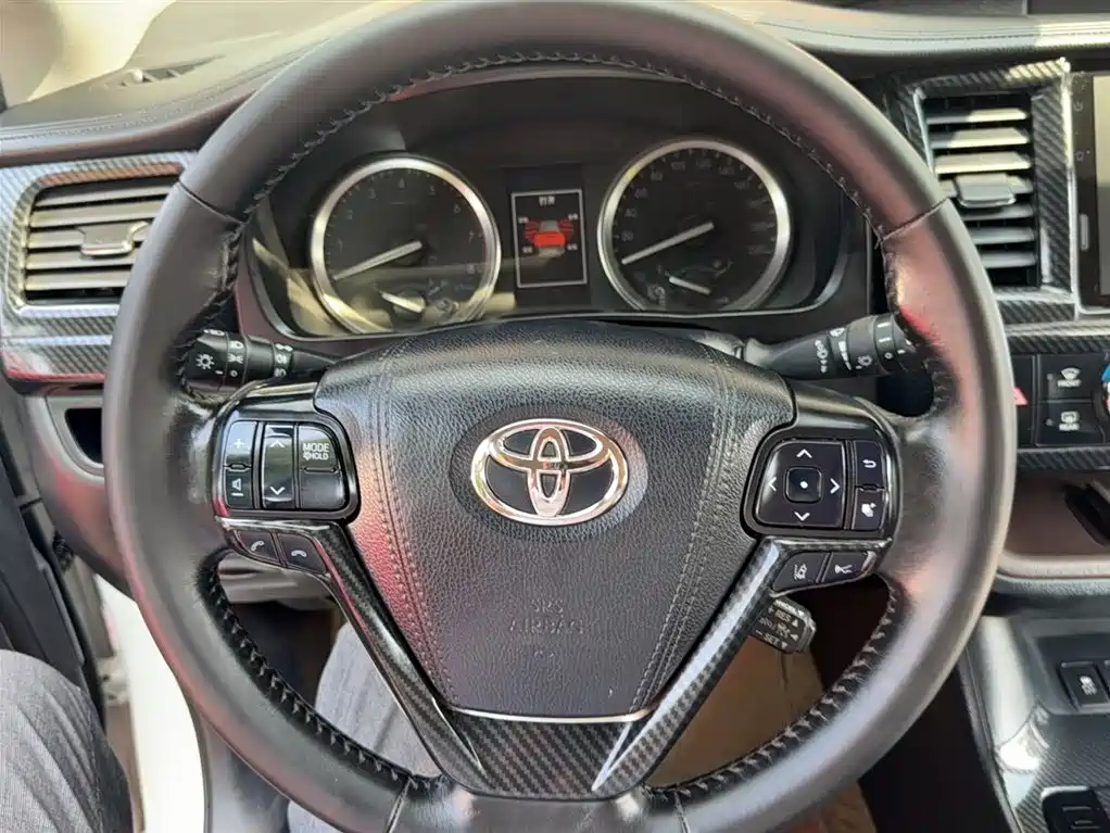 Toyota Highlander 2021 2.0T AWD Luxury 7-Seater фото 7
