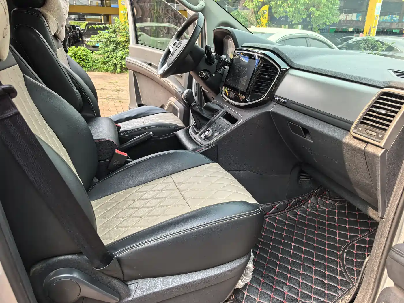 JAC Refine Refine M4 2022 2021 2.0L Manual Business Travel Edition