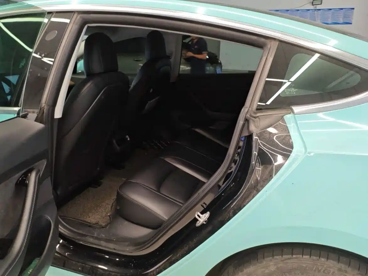 Фото 9 - Tesla Model 3