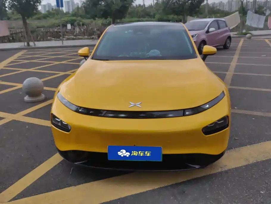 Фото 2 - XPeng P7