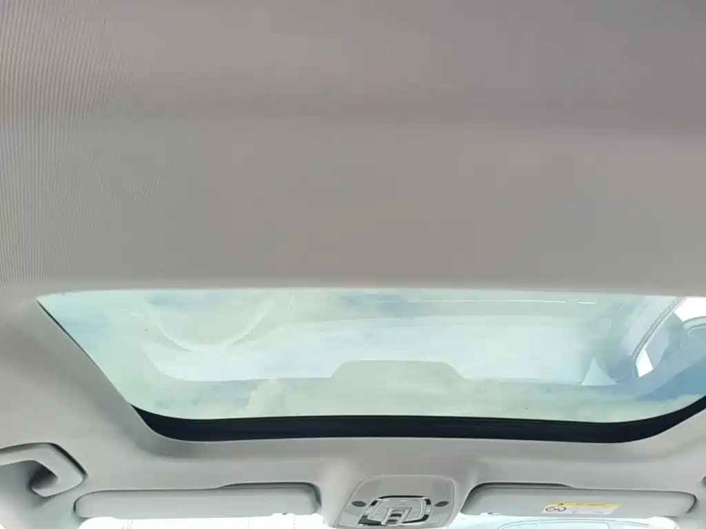 Фото 18 - Audi A6L
