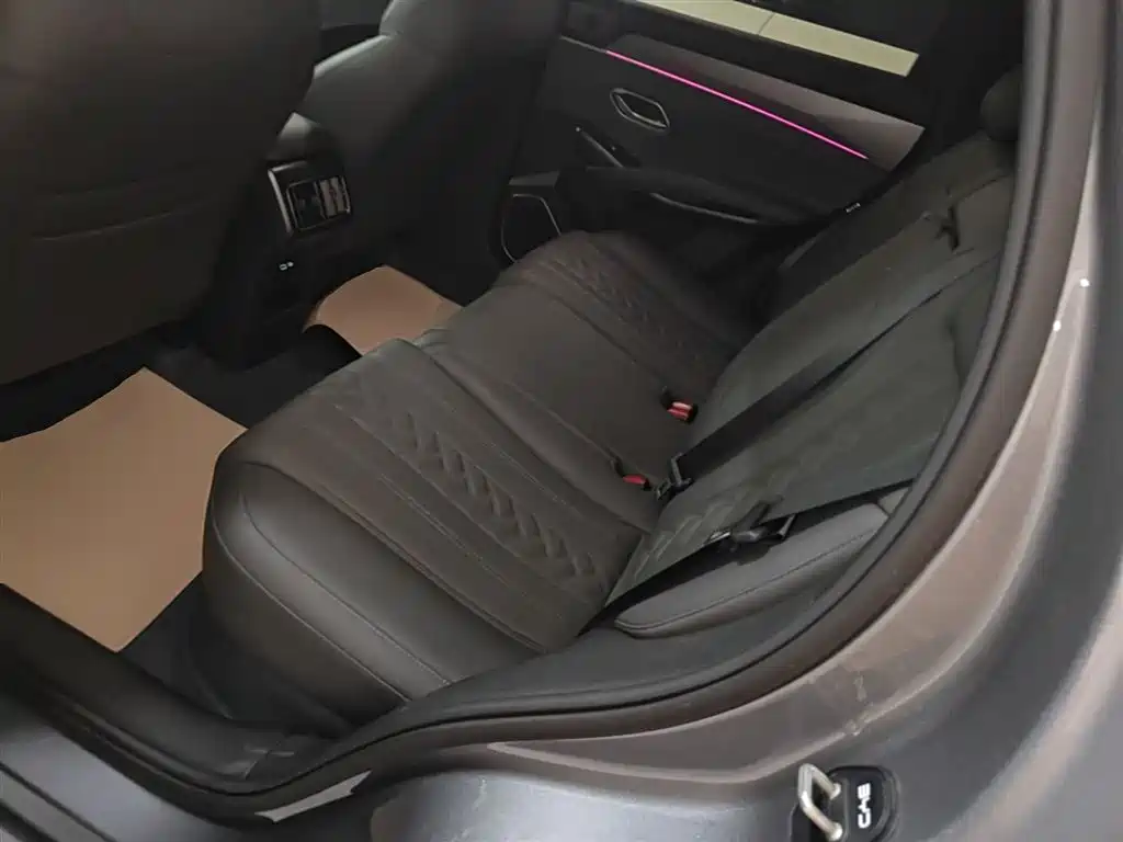 BYD Song L DM-i 2025 Smart Drive Edition 112km Surpassing фото 17