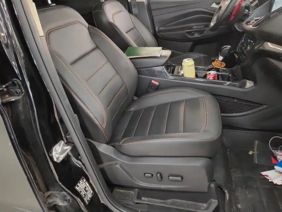 Фото 8 - Ford Kuga