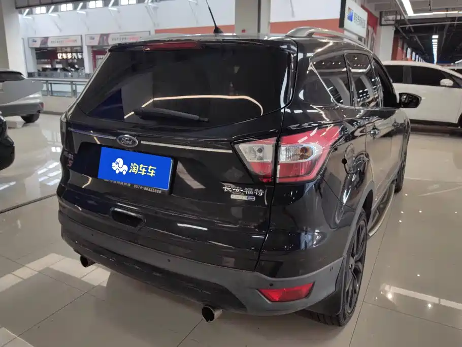 Фото 3 - Ford Kuga