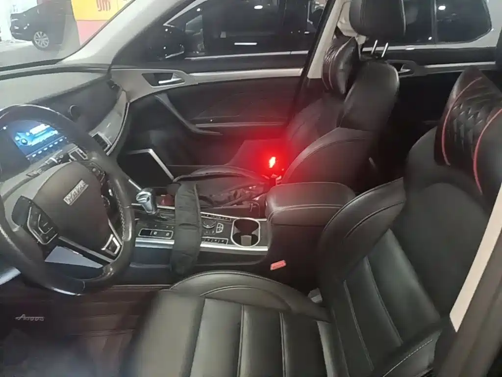 Haval H7 2018 2018 Facelift Blue Label H7 2.0T Automatic Intelligent Enjoyment Edition