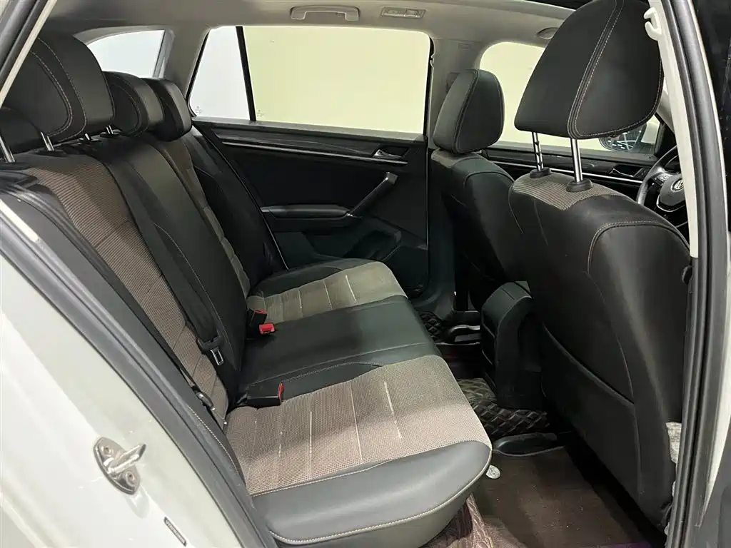 Volkswagen C-TREK 2018 1.5L Automatic Comfort фото 15