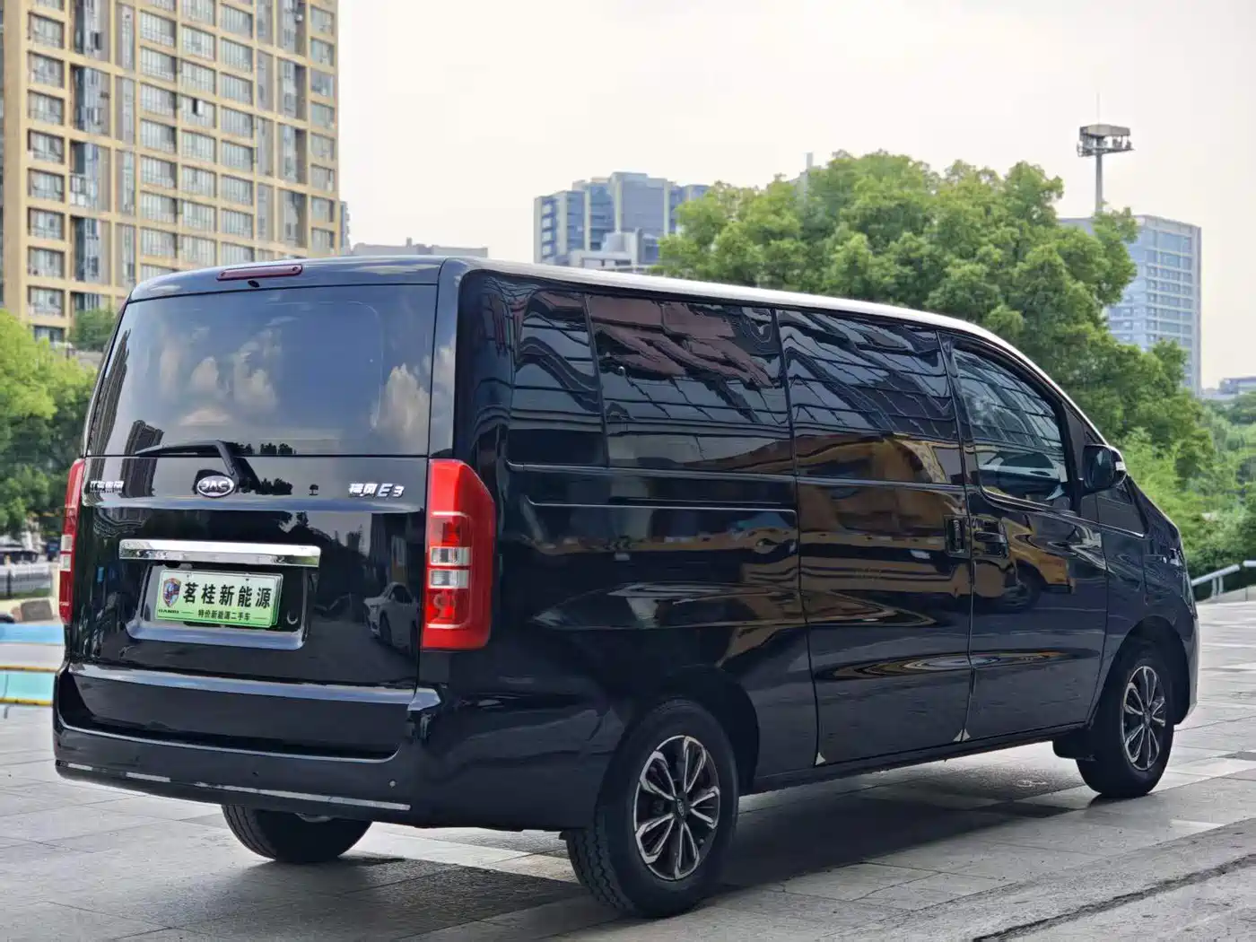 JAC Refine Refine E3 2024 2023 Premium Edition