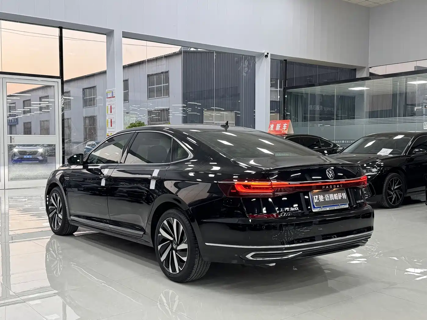 Volkswagen Passat 2023 330TSI Elite Edition фото 7