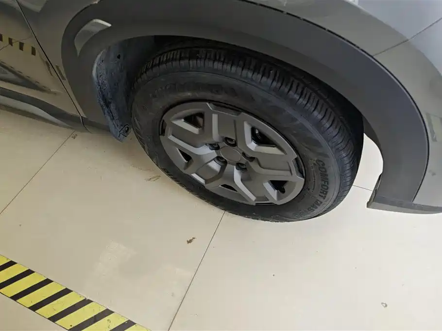 BYD Yuan UP 2024 401KM Vitality Edition фото 6