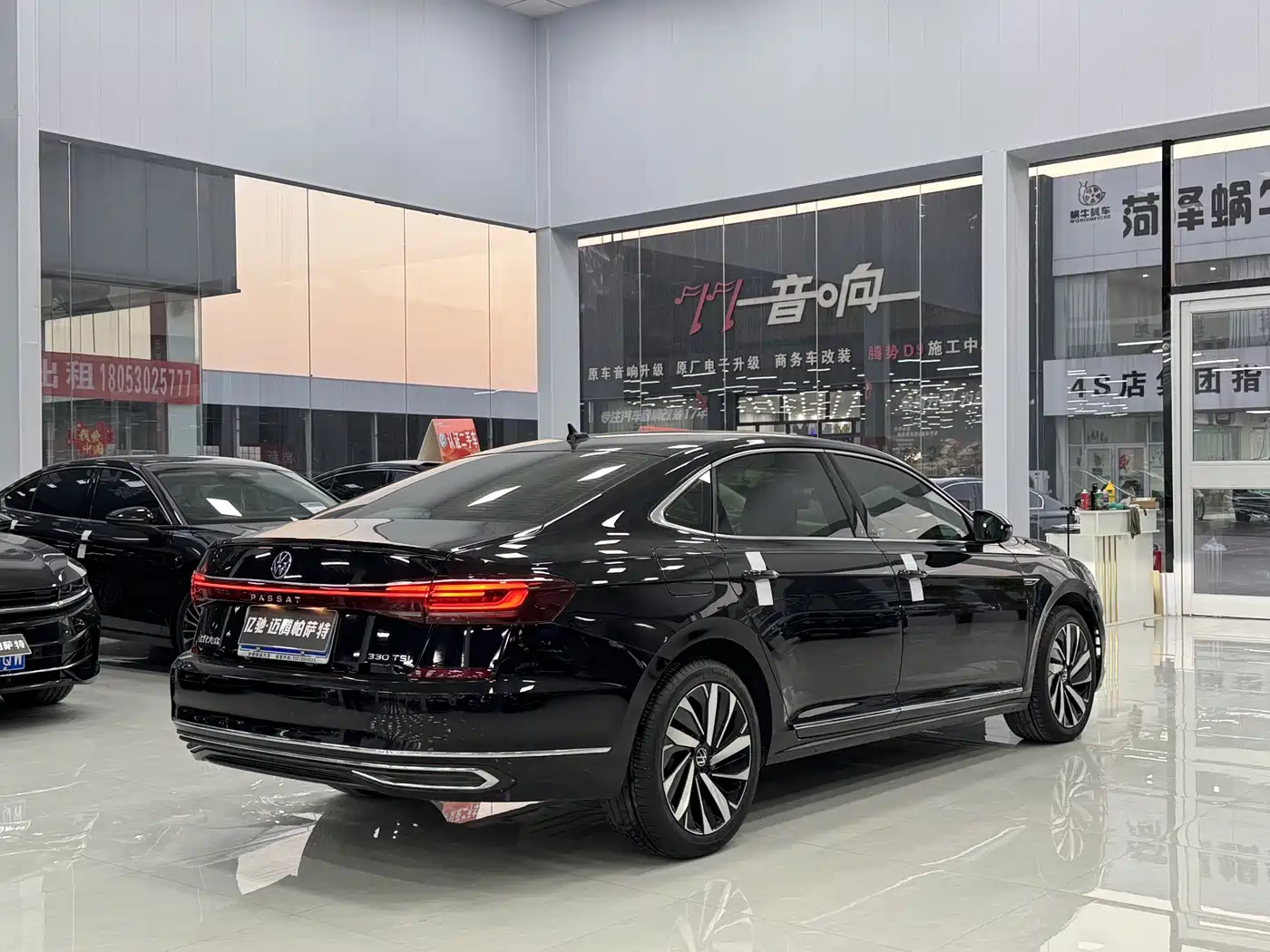 Volkswagen Passat 2023 330TSI Elite Edition фото 9