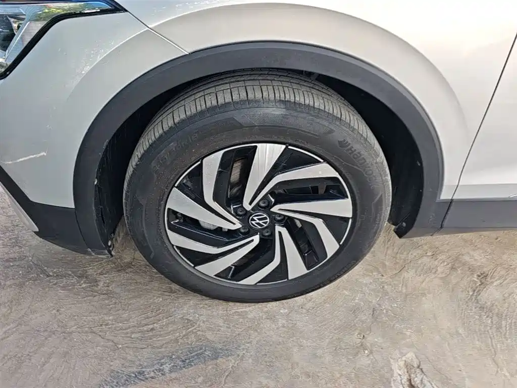 Volkswagen Tiguan L 2022 330TSI Automatic 2WD Smart Edition фото 23