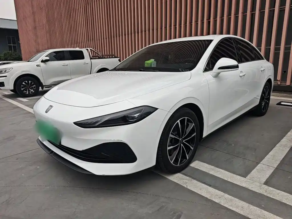 Фото 1 - Roewe D7