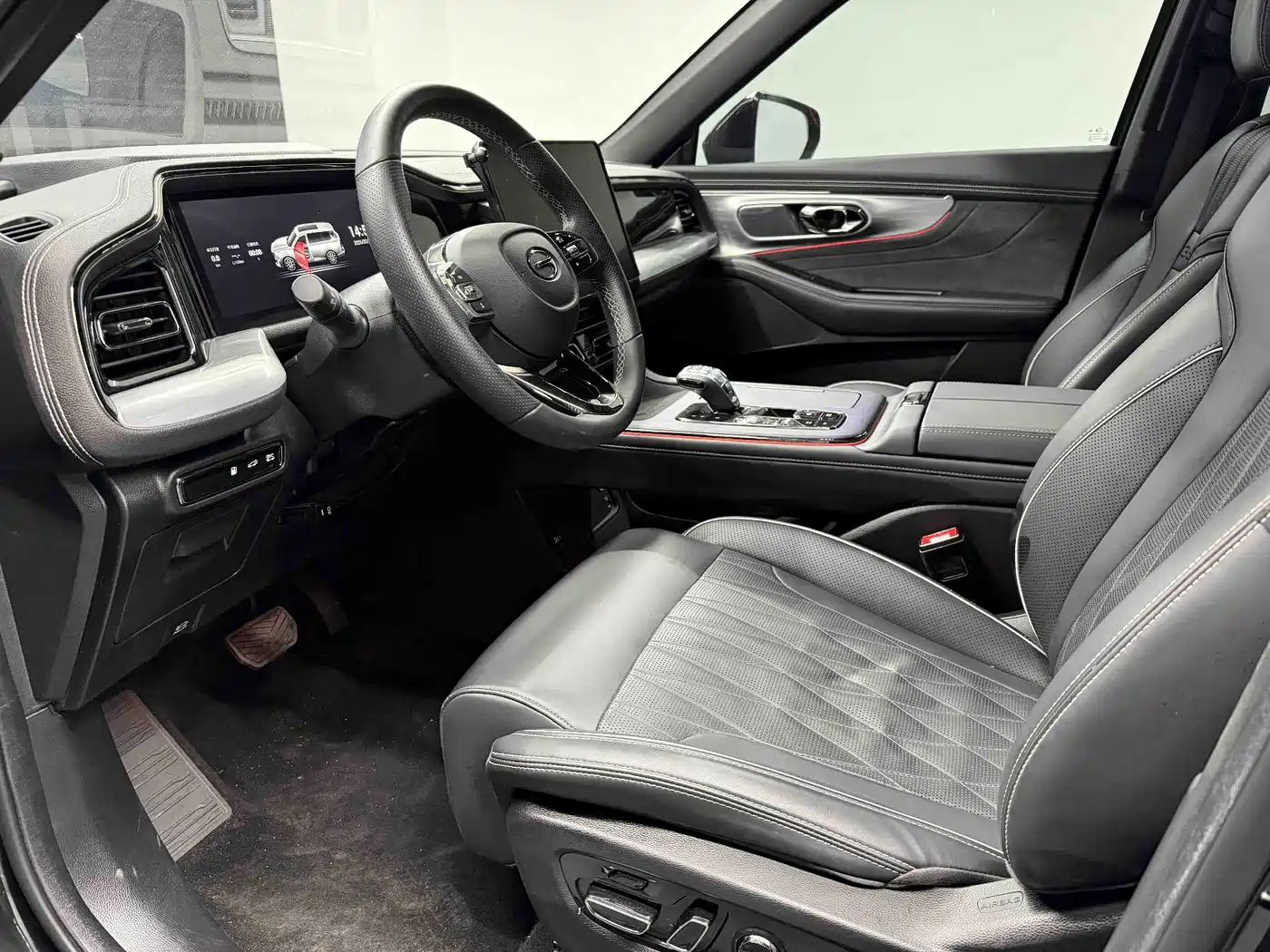 GAC Trumpchi Trumpchi GS8 2022 Dual Engine Series 2.0TM 2WD Premium Edition (7-Seater) фото 4