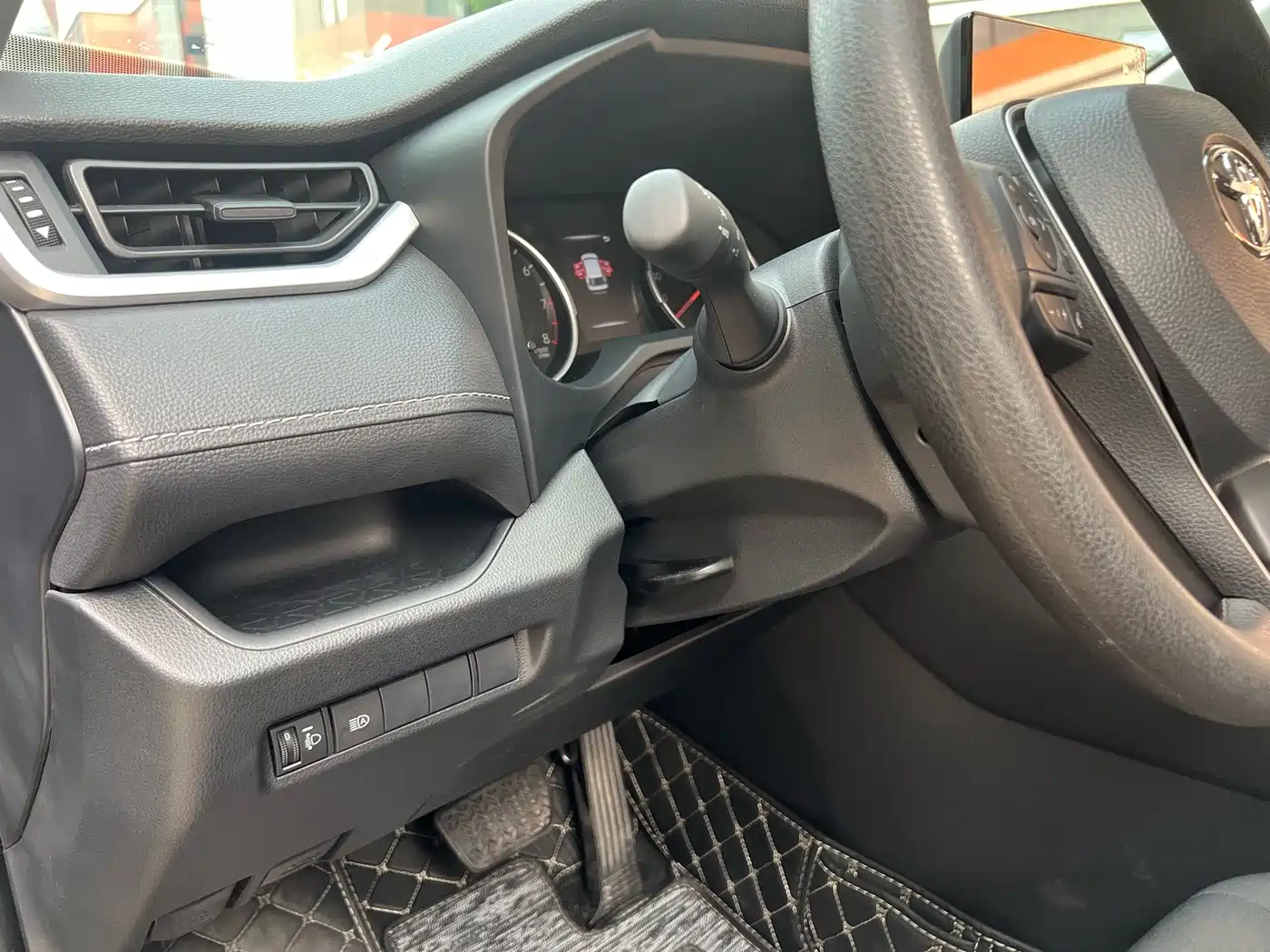 Toyota Wildlander 2024 2024 2.0L CVT FWD Leading Edition