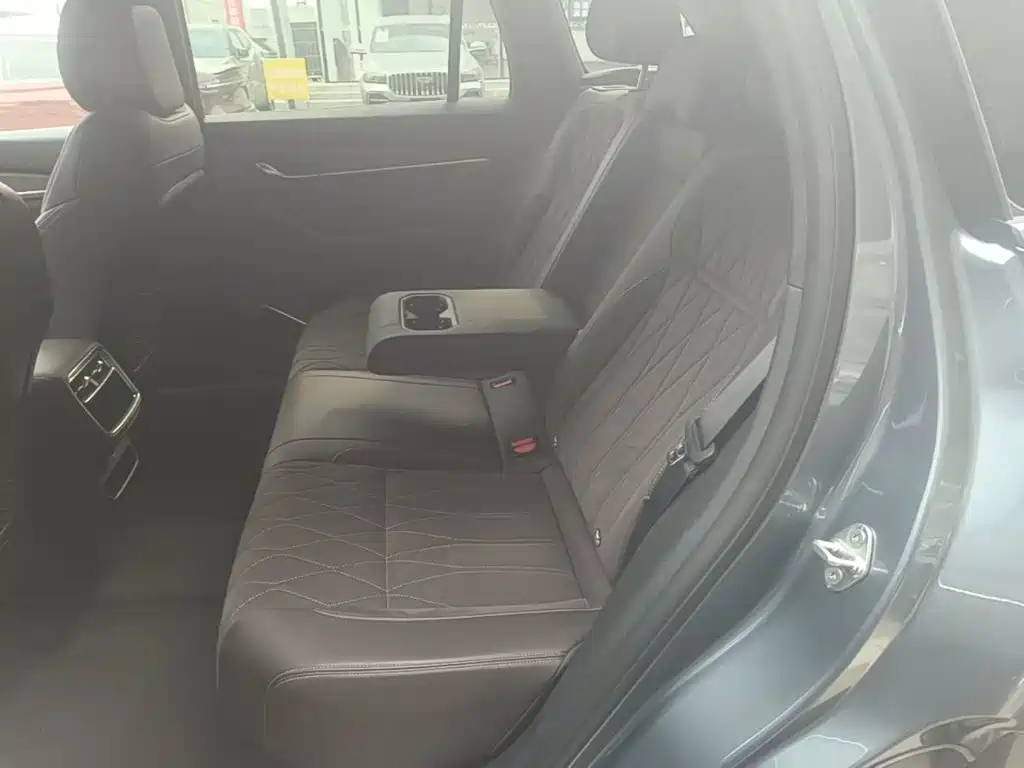 Geely Monjaro 2026 2026 Oriental Glory 2.0TD Automatic Celestial Edition