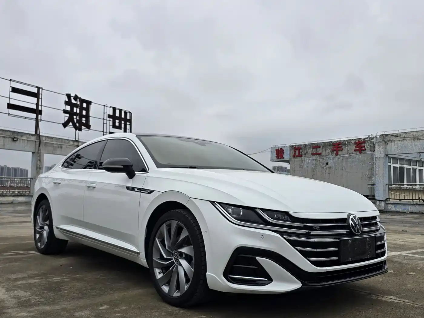 Volkswagen FAW-Volkswagen CC 2023 380TSI Eye-catching Edition фото 3