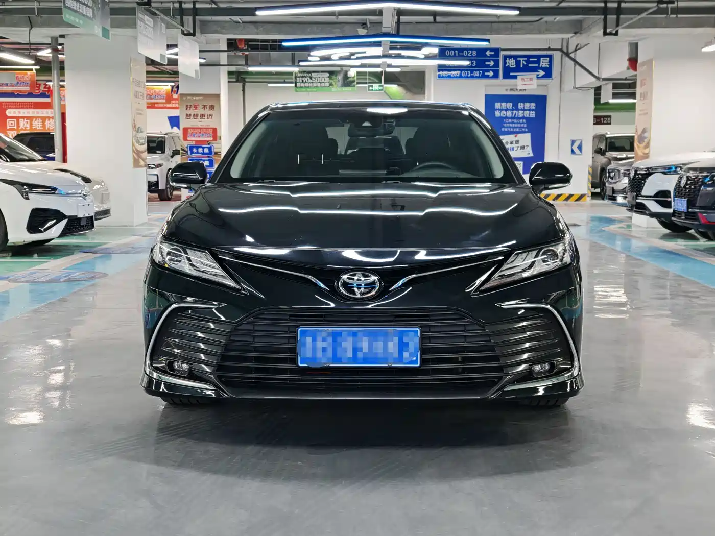 Toyota Camry 2023 2.5G Luxury Edition фото 2