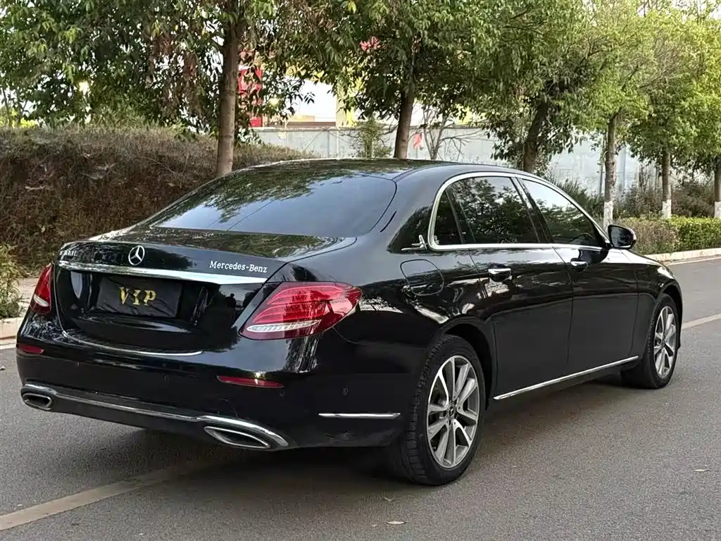 Mercedes-Benz E-Class 2018 E 200 L 4MATIC фото 3