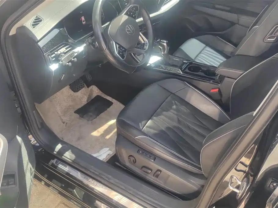 Volkswagen Passat New Energy 2022 430PHEV Hybrid Luxury Edition фото 9