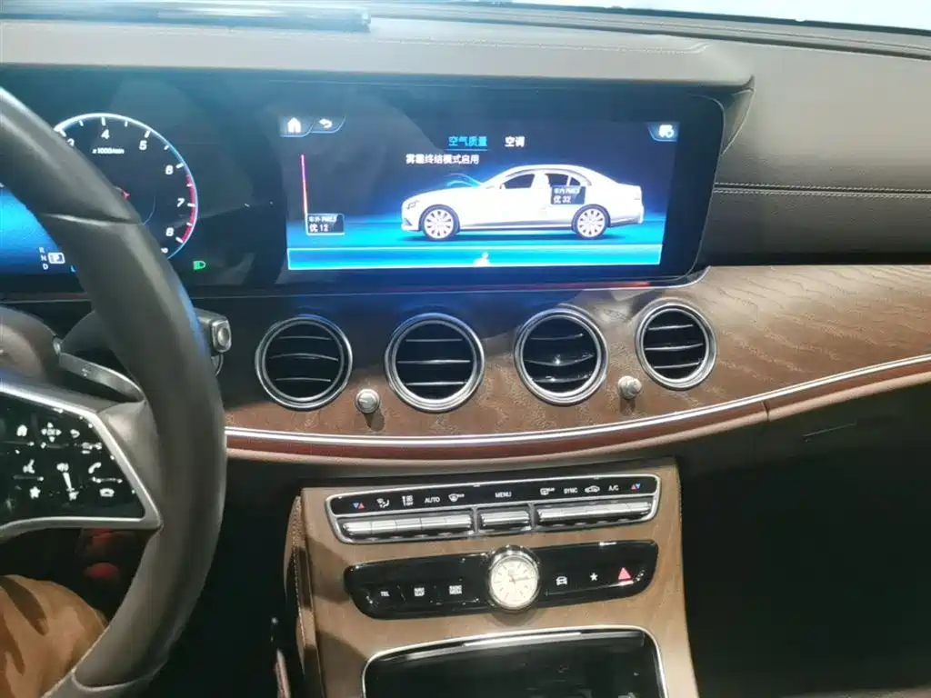 Mercedes-Benz E-Class 2023 E 300 L Sport Luxury фото 20