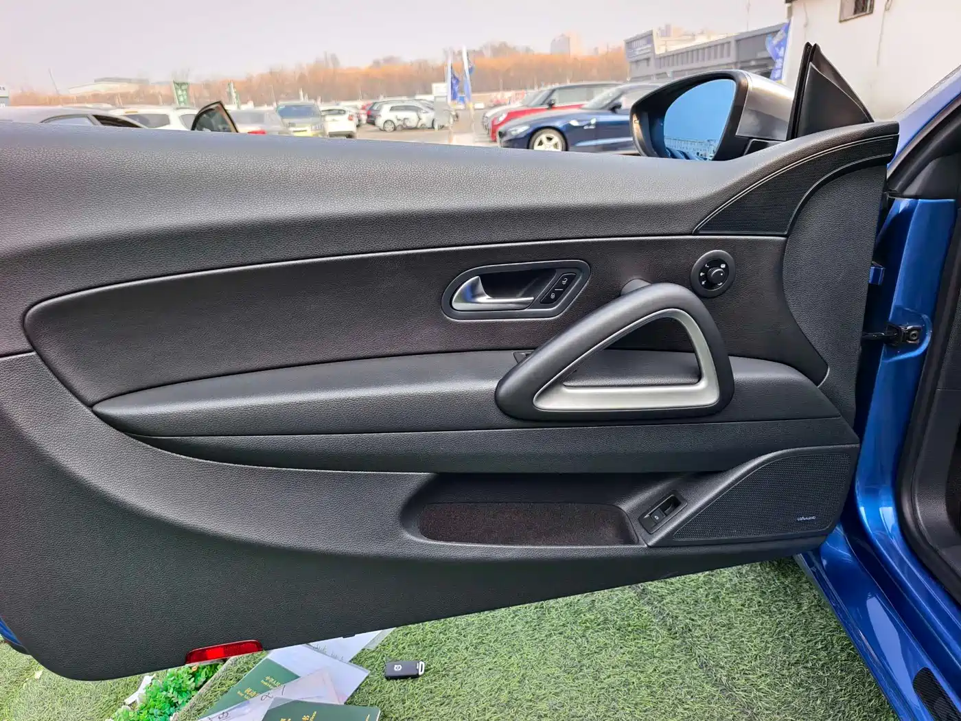 Volkswagen Scirocco 2013 2.0TSI Million Mile Edition фото 9