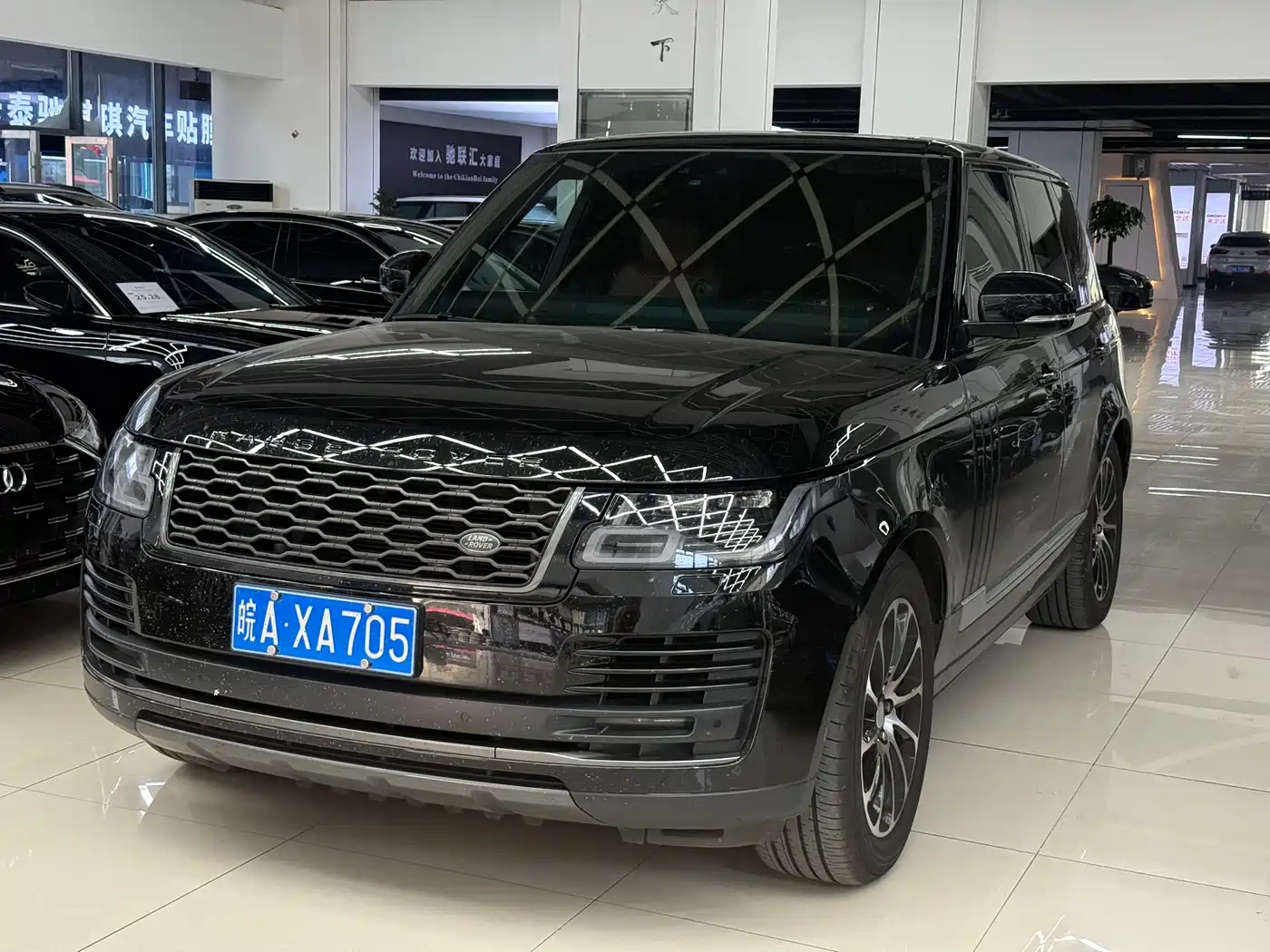 Land Rover Range Rover 2018 3.0 SC V6 Golden Age Edition