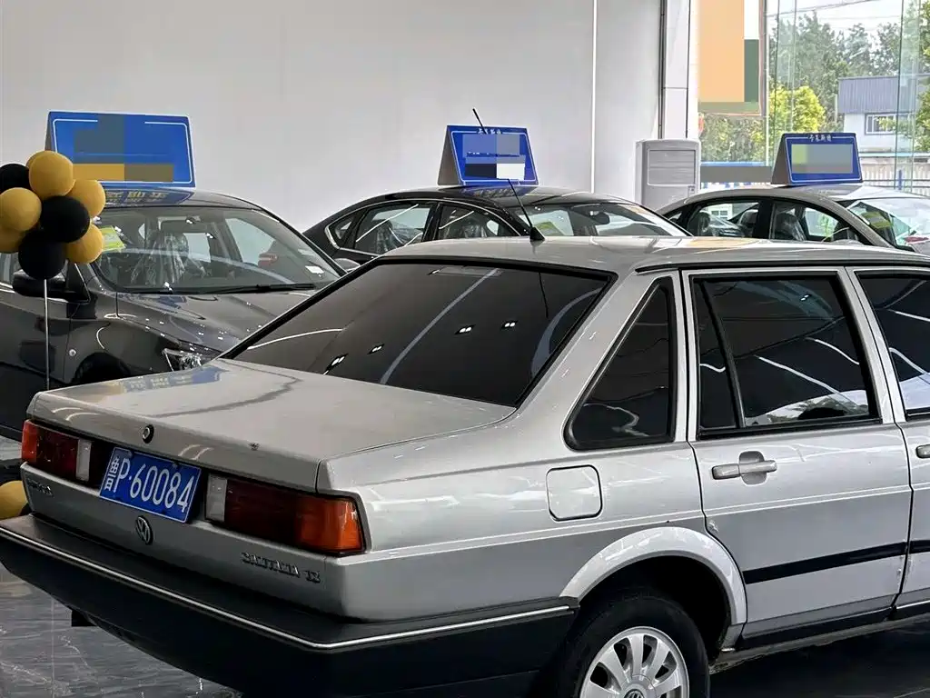 Volkswagen Santana Classic 2007 Model 1.8L Scenic Edition фото 6